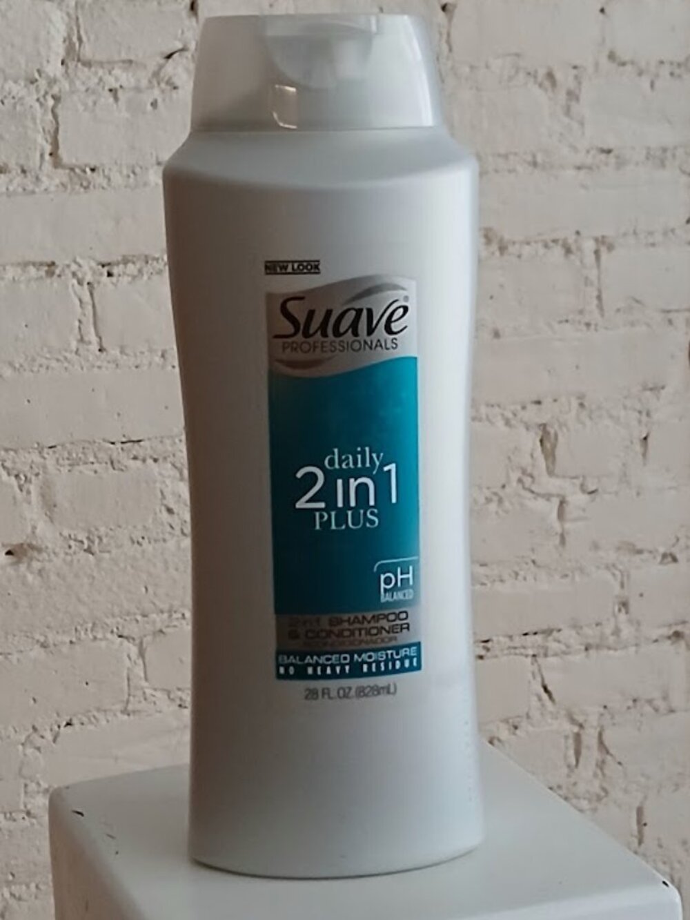SUAVE Professionals 2 in 1 Plus Shampoo & Conditioner